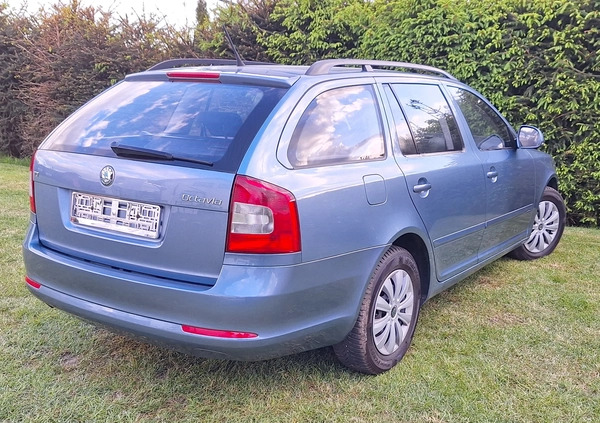 Skoda Octavia cena 19900 przebieg: 218000, rok produkcji 2011 z Nowa Ruda małe 407